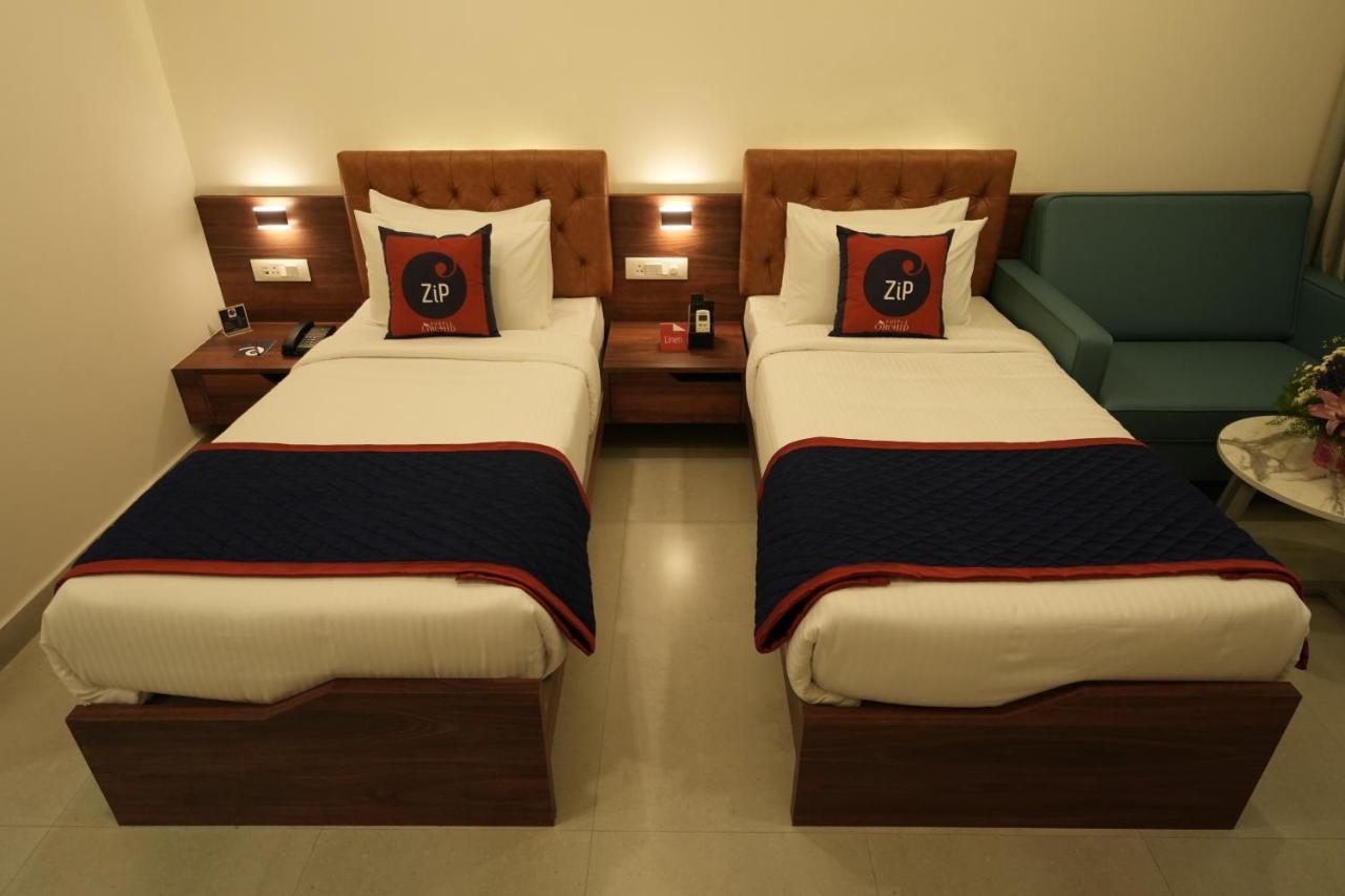 Zip By Spree Hotels Purpleorchid Whitefield Bangalore Bagian luar foto