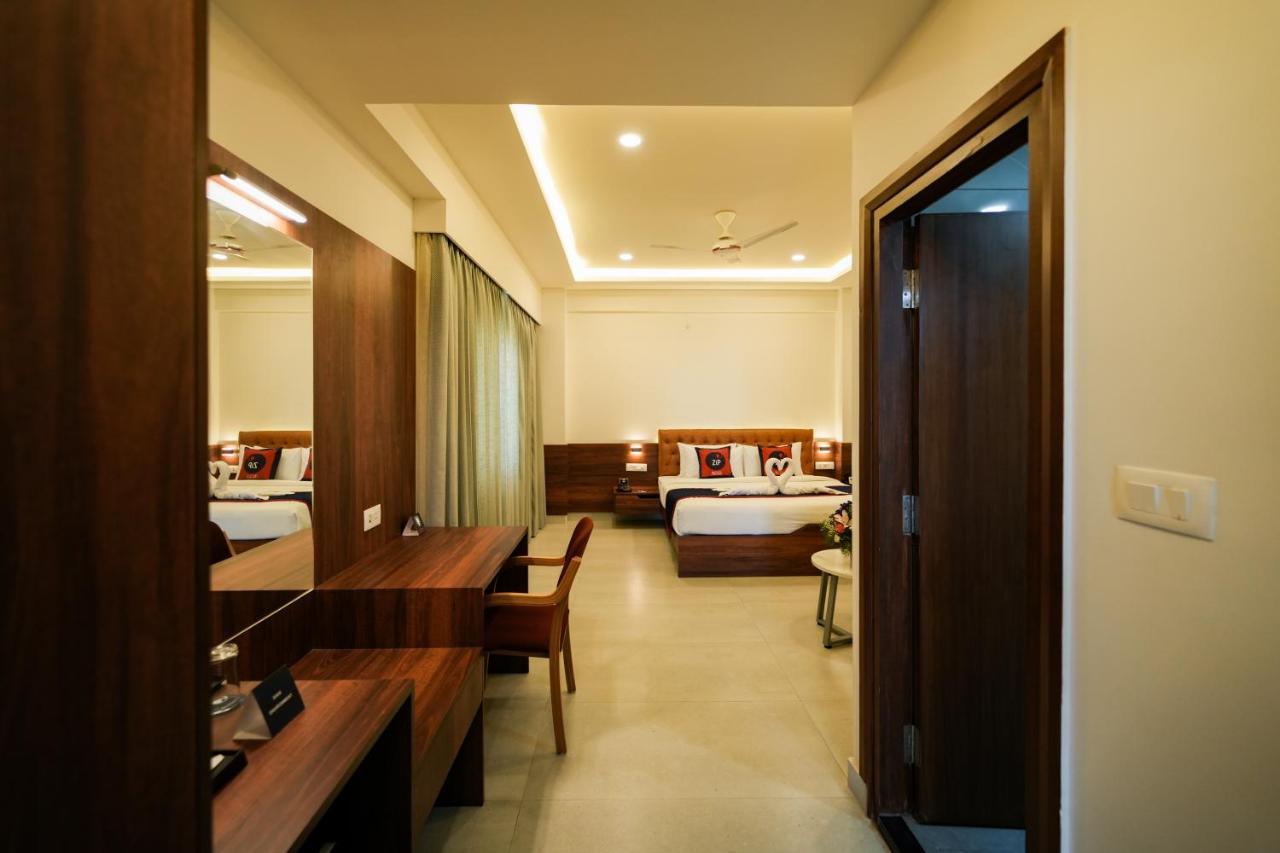 Zip By Spree Hotels Purpleorchid Whitefield Bangalore Bagian luar foto