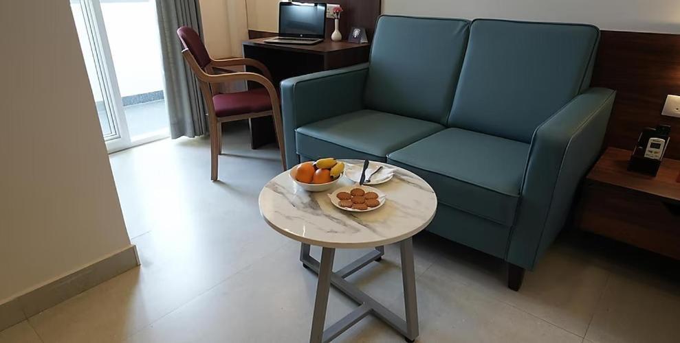 Zip By Spree Hotels Purpleorchid Whitefield Bangalore Bagian luar foto