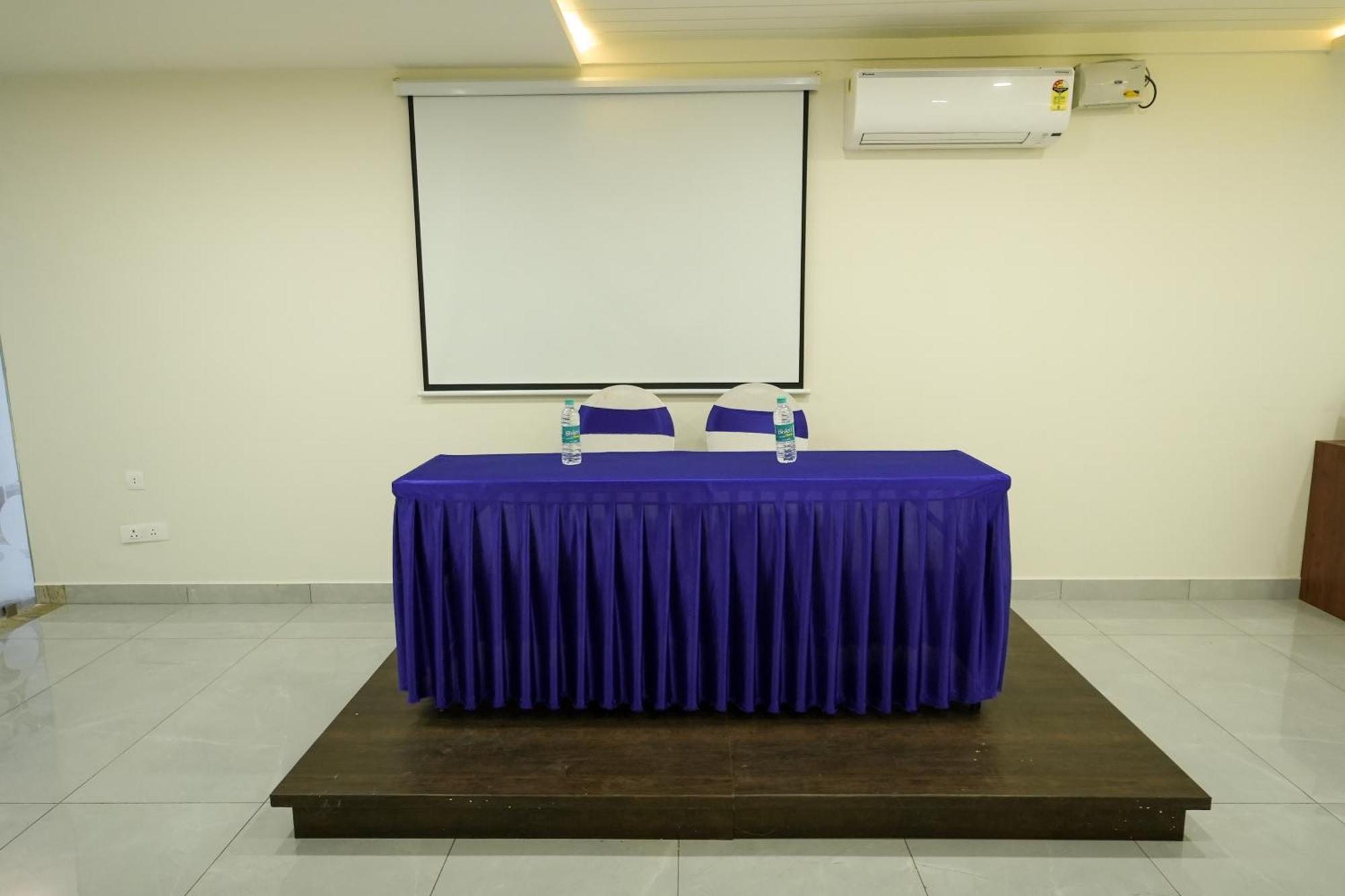 Zip By Spree Hotels Purpleorchid Whitefield Bangalore Bagian luar foto